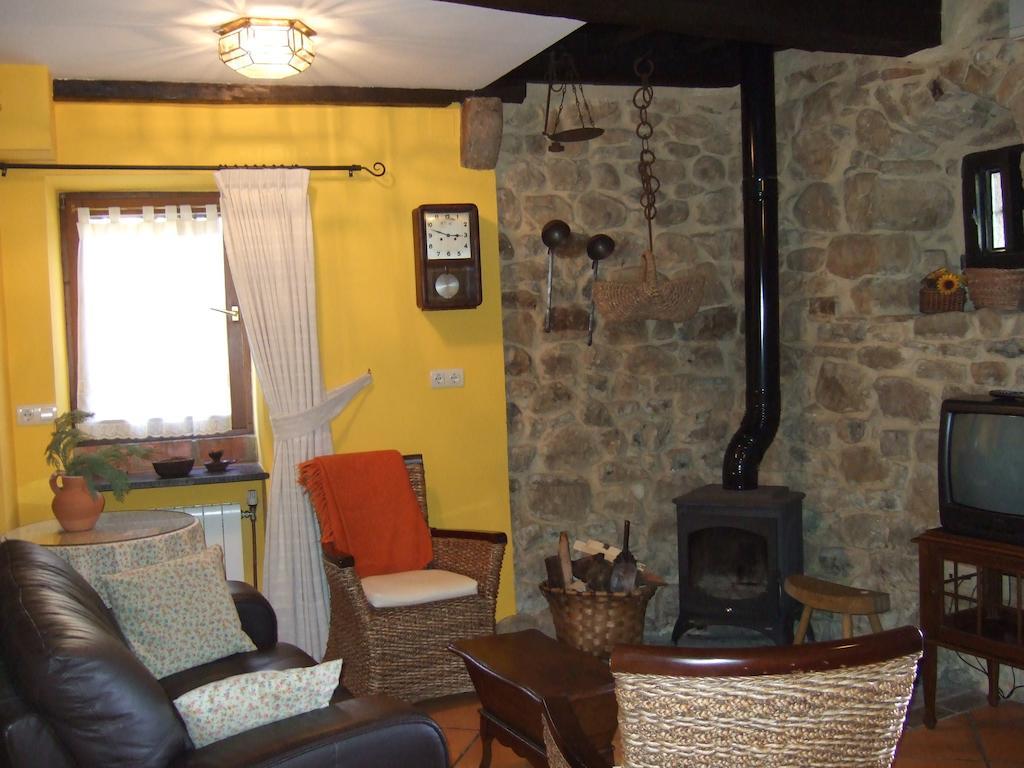 Casa Rural Moradiellos Arenas De Cabrales Chambre photo